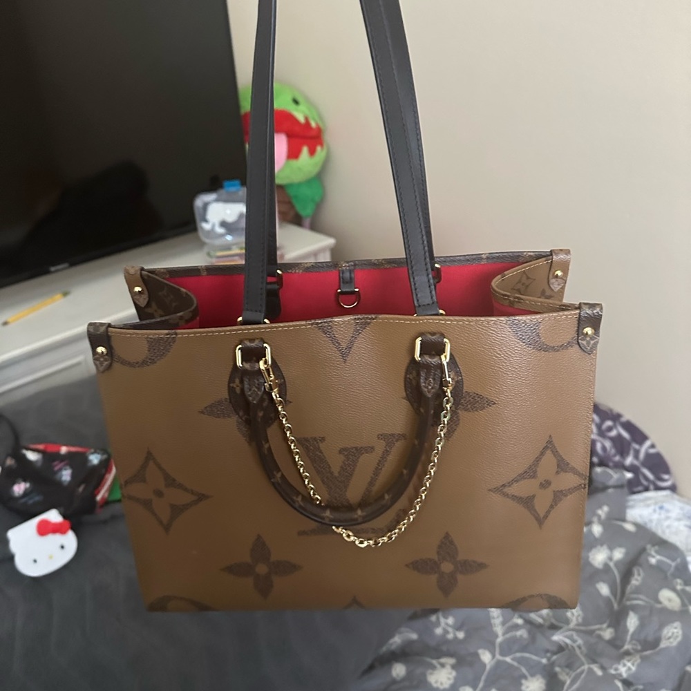 Louis Vuitton on the go mm